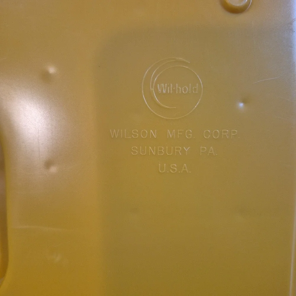 Vintage Sewing Box Wilson Wil-hold  Gold Plastic 13 x 8.5